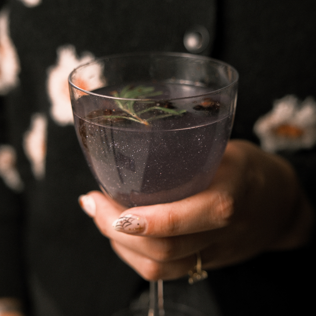 Glitter Faced Green Edible Glitter For Drinks With 0-Calories, No Taste Or Texture